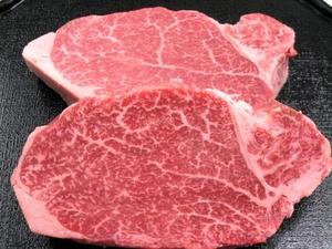 松阪牛 シャトーブリアンヒレステーキ 100g×2枚(約200g)高級桐化粧箱に変更可能 ソース、スパイス付送料無料(一部地域除く)クール冷蔵便 牛肉 黒毛和牛 松阪肉 松坂牛 フィレステーキ A4 A5 特産 お中元 御歳暮 贈答品 お歳暮 内祝い 御祝