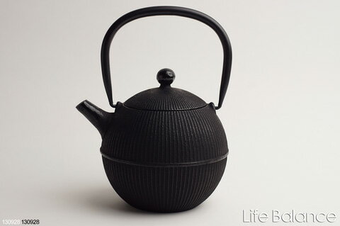 南部鉄器　 南部鉄瓶　直火用0.8L　南部宝星堂　及春鋳造所　手まり　0.8L　【送料無料（北海道を除く）】【母の日ギフト】【ラッピング無料】【メッセージカード】【日本製】
