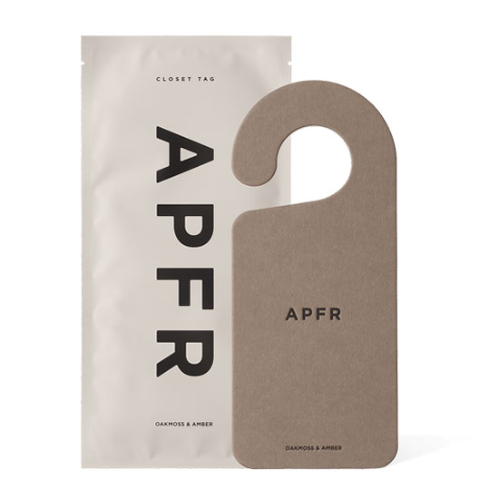 アポテーケフレグランス APFR クローゼットタグ エアーフレッシュナー 吊り下げ 芳香剤 ルームフレグランス 部屋用 クローゼット ドアノブ 車内 サシェ ペーパー フレグランス おしゃれ 高級 ギフト プレゼント 9種