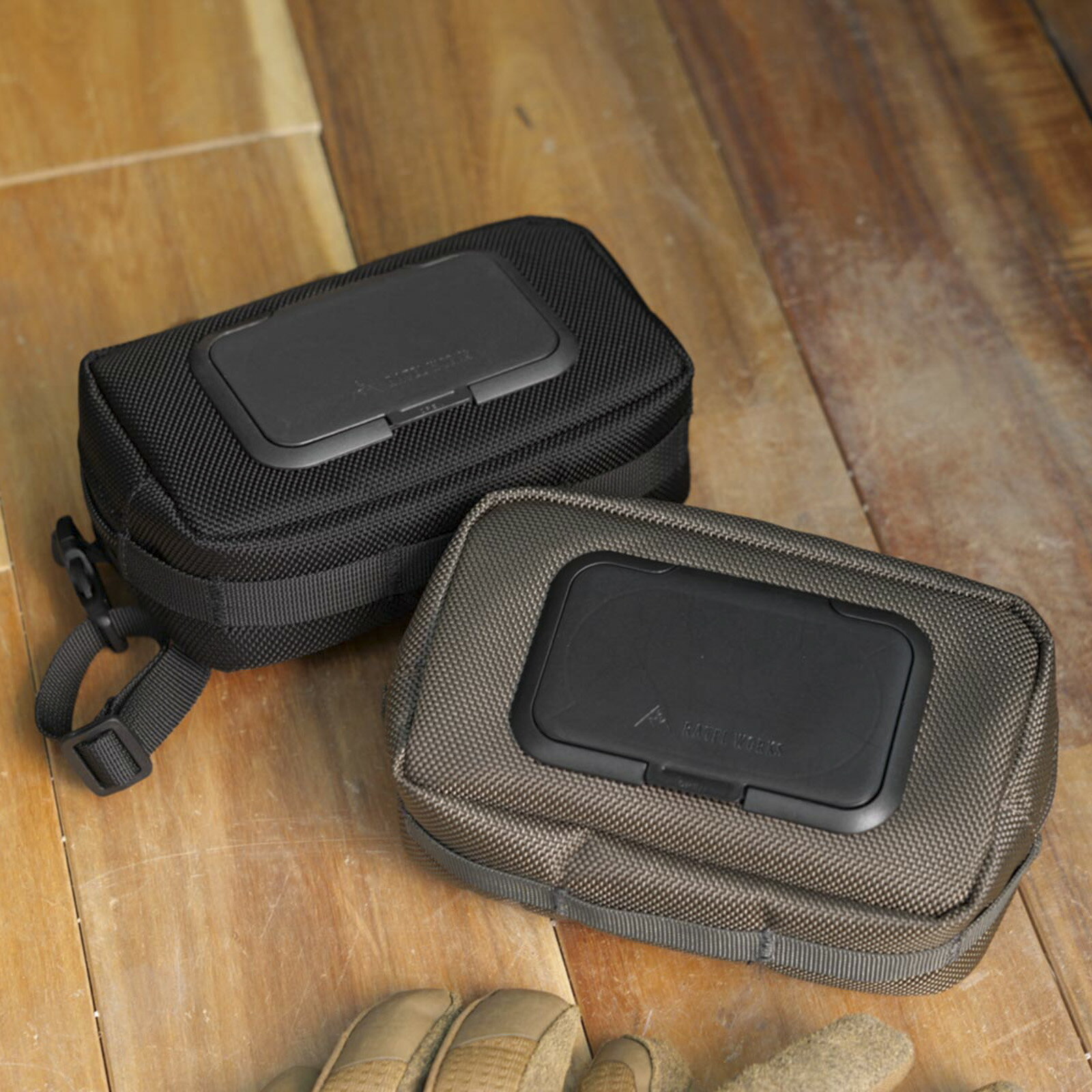 WET POUCH CASE（ウェットポーチケース）RATELWORKS ラーテルワークス ウェットティッシュケース おしりふき カバー 除菌シート入れ フタつき 蓋 アウトドア キャンプ 赤ちゃん ベビーカー ヘッドレスト グレージュ ブラック(RWS0330)